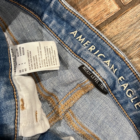American Eagle next level stretch distressed super high rise jeggings size 4 - Picture 3 of 5